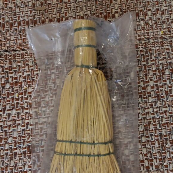 New Fireplace Rice Broom Replacement 15" By Plow & Hearth - Picture 4 of 4